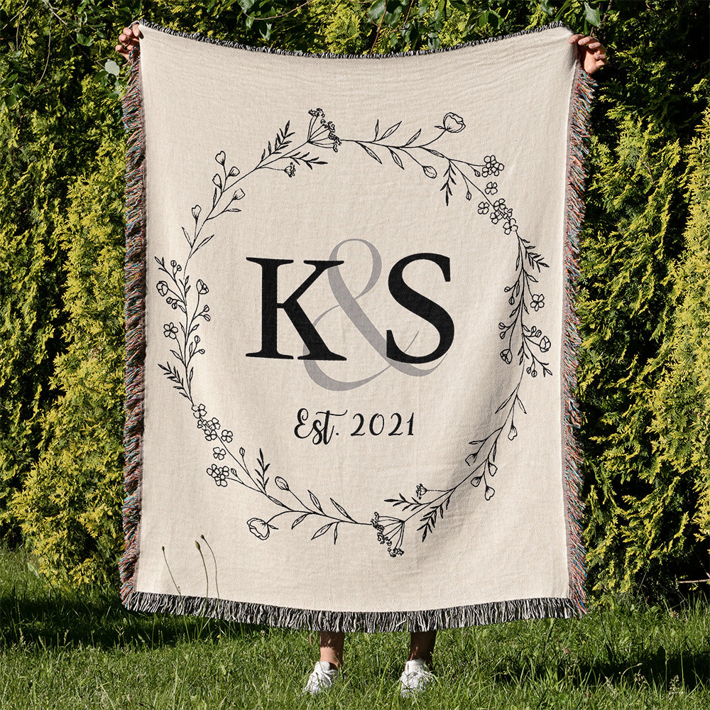 Delicate Wreath Design - Personalized Cotton Woven Blanket